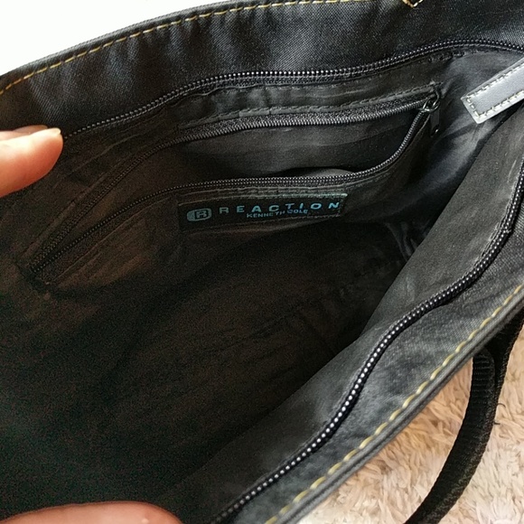 Kenneth Cole Reaction Black handbag - Picture 5 of 7